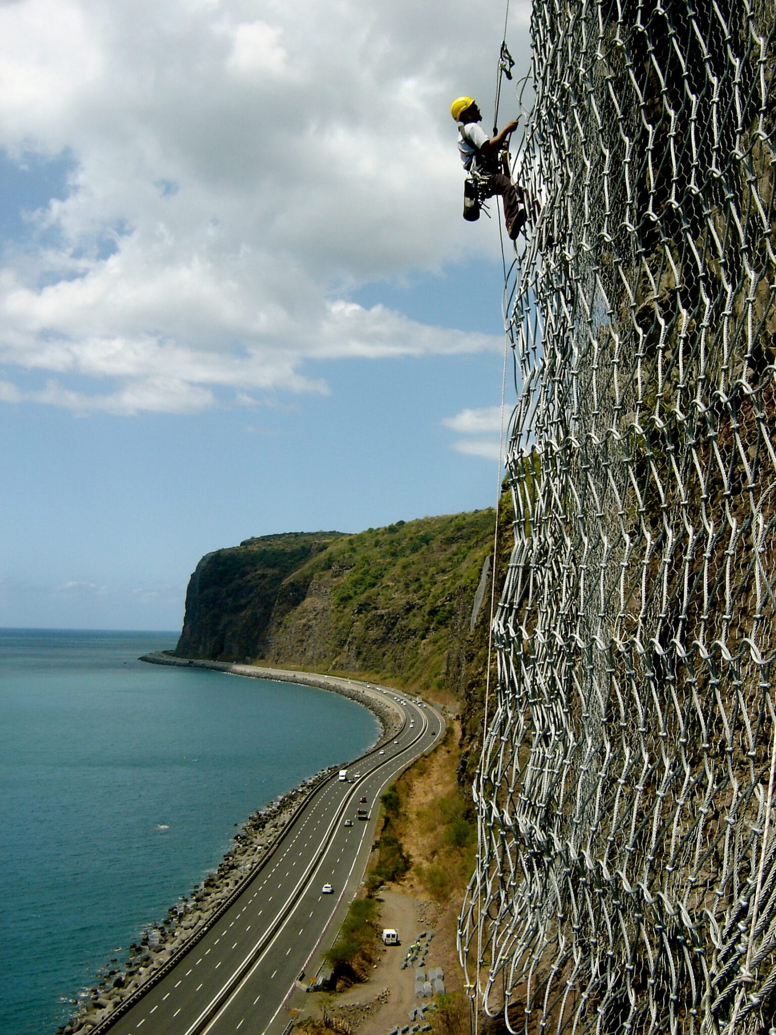 Confortement De Falaises Route Du Littoral La Réunion Travaux Accès Difficiles